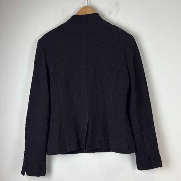 Eileen Fisher Classic Black Blazer Size Medium - Picture 3 of 9